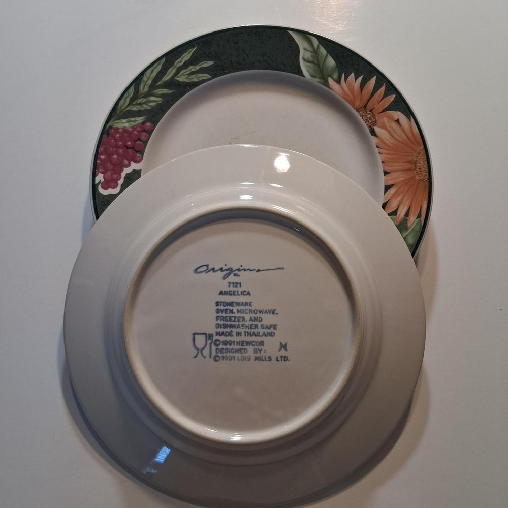 Vintage 1991 Set of 2 vintage flower lunch plates sunflowers Replacements